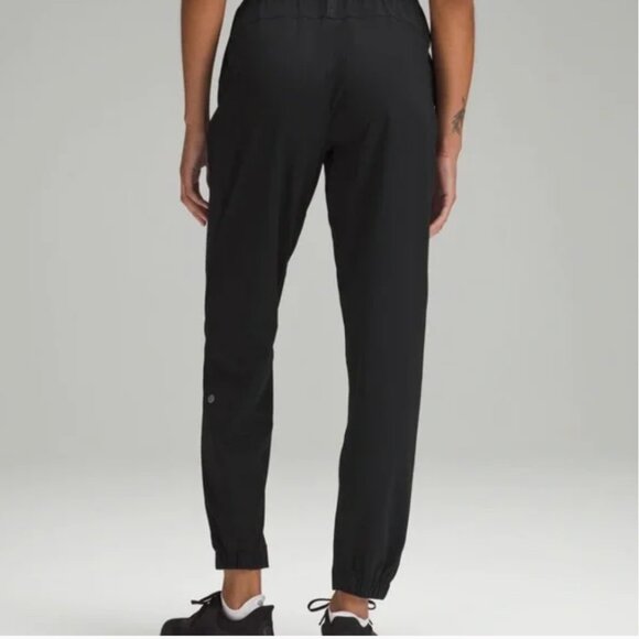 Lululemon License to Train High-Rise Pant - Picture 2 of 11